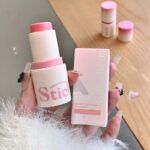 Румяна в стике  Gege Bear  Vitality Brightening Blush Stick