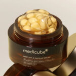 Крем с капсулами и витамином С  "Medicube Deep Vita C capsule cream"