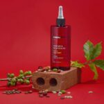 Средство для ухода за кожей головы  Kundal Head spa and scalp scaling caffeine water treatment herb mint